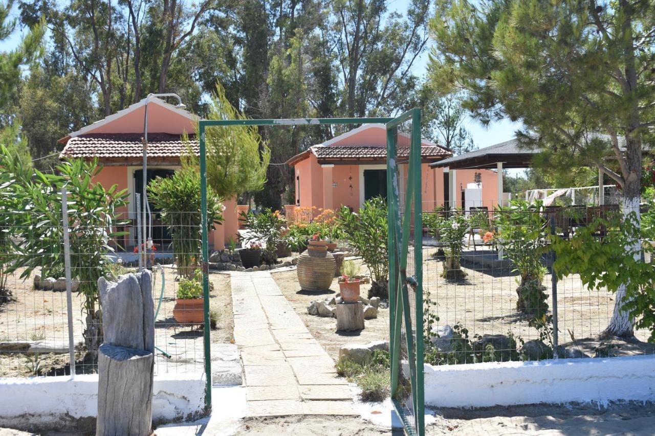 Bouka Beachfront Bungalows Ágios Nikólaos Extérieur photo